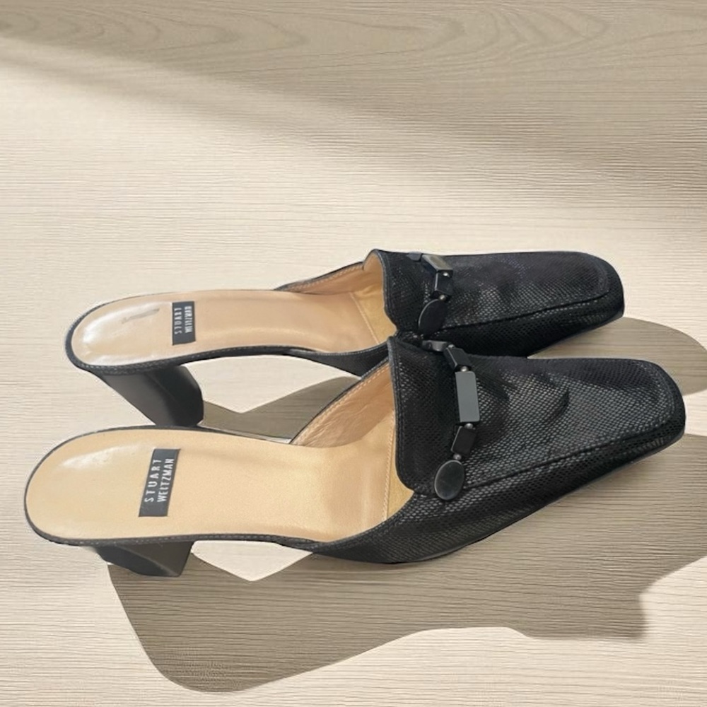 STUART WEITZMAN Black Mules 7 Narrow w Snakeskin-Like Leather Beaded Accents EUC
